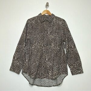 Chico’s Animal CheetahSoft Button Front LS Pattern Rocky Mt Taupe. Size 2. (NWT)
